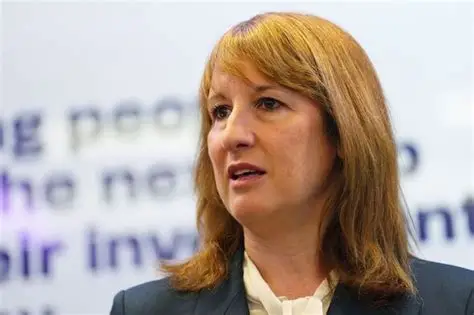 SeddSezz's tweet photo. UK housebuilding activity collapses 50% in the last year

Fewer properties to rent and fewer new builds. 

But Labour will tell you it's all the Tories fault...

1.5million homes my arse. https://t.co/yW8GzfN8o7