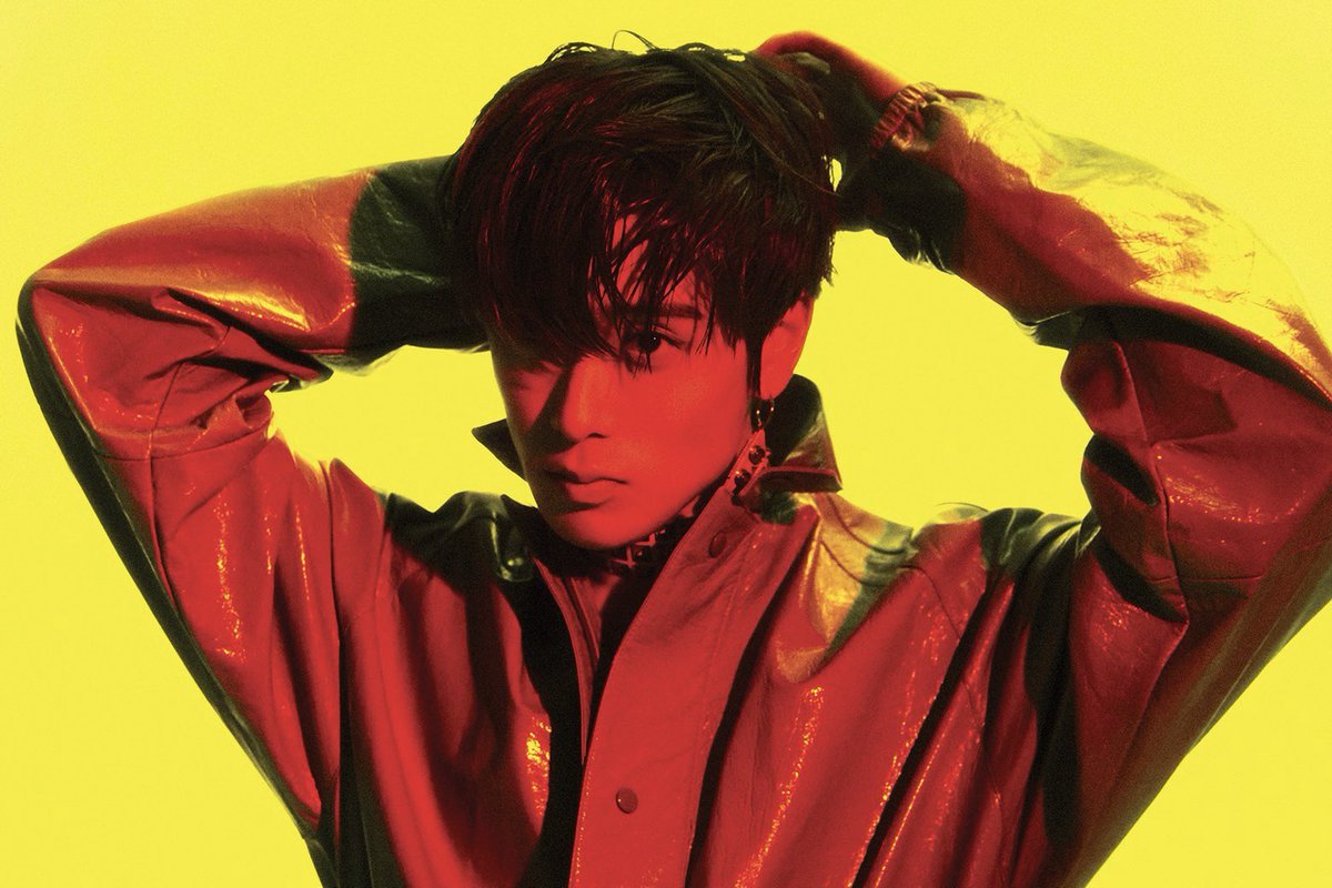_nneocityy's tweet photo. 빨간 조명이 퍼컬임… https://t.co/raIaK5xTaO