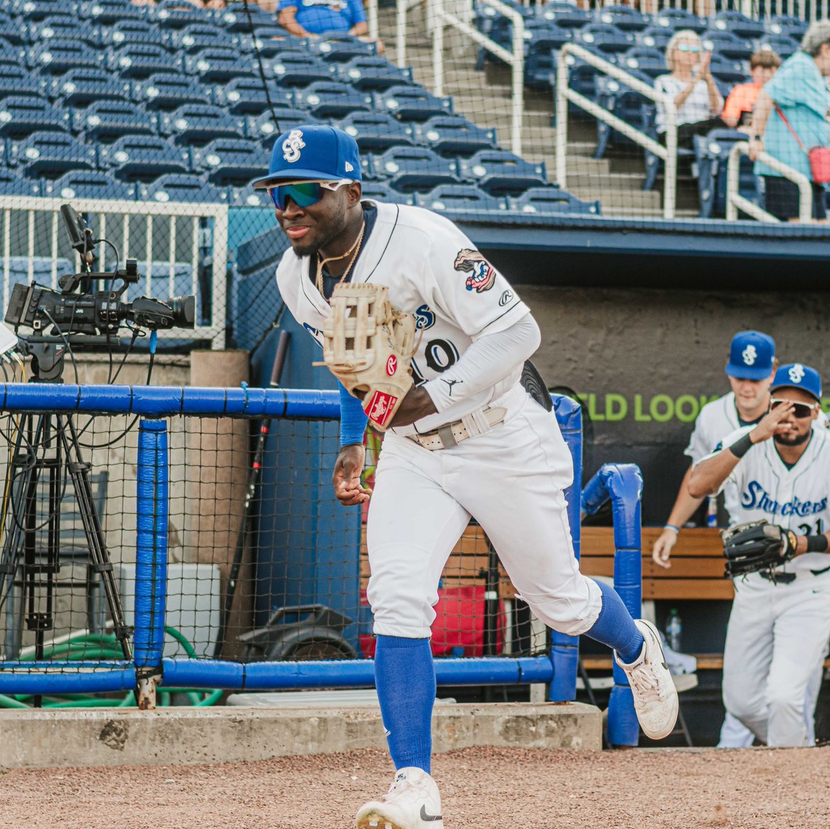 BiloxiShuckers's tweet photo. LUIS LARA. BIG LEAGUER.

Congratulations to Luis, who's set to become the 89th former Shucker to make their MLB debut!

#ShuckYeah #ThisIsMyCrew https://t.co/T6aD4k8zdN