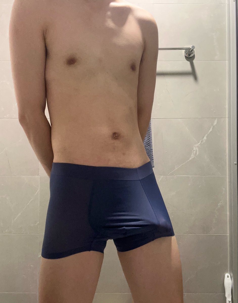 deanx_99's tweet photo. 買了最近很紅的net內褲
3件250$是真的便宜
但版型我覺得普通
還是有人會想買加料版🥵 https://t.co/BrQSEIrr32