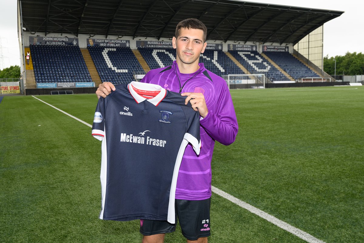 FalkirkFC's tweet photo. 🇱🇻➡️🏴󠁧󠁢󠁳󠁣󠁴󠁿

🤝 Deniss Meļņiks met up with his new teammates for the first time yesterday following the conclusion of his contract with FK Auda!

👋 A first chance to settle into his new surroundings before getting fully up to speed with the squad. https://t.co/v6FGoeZDIQ