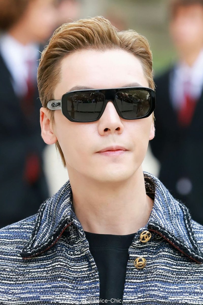 ChenWaiTingThFp's tweet photo. ส่งเข้านอนแบบให้กระวนกระวายใจกันไปค่ะ
#CHANEL
#เฉินเหว่ยถิง #วิลเลียมชาน
#陈伟霆 #ChenWeiting #williamchan
#ChenWaiTingThailandFanPage
#Williamchantingtingthfc
#จวนที่พักคนรักเฉินเหว่ยถิง https://t.co/R18VasNJfj