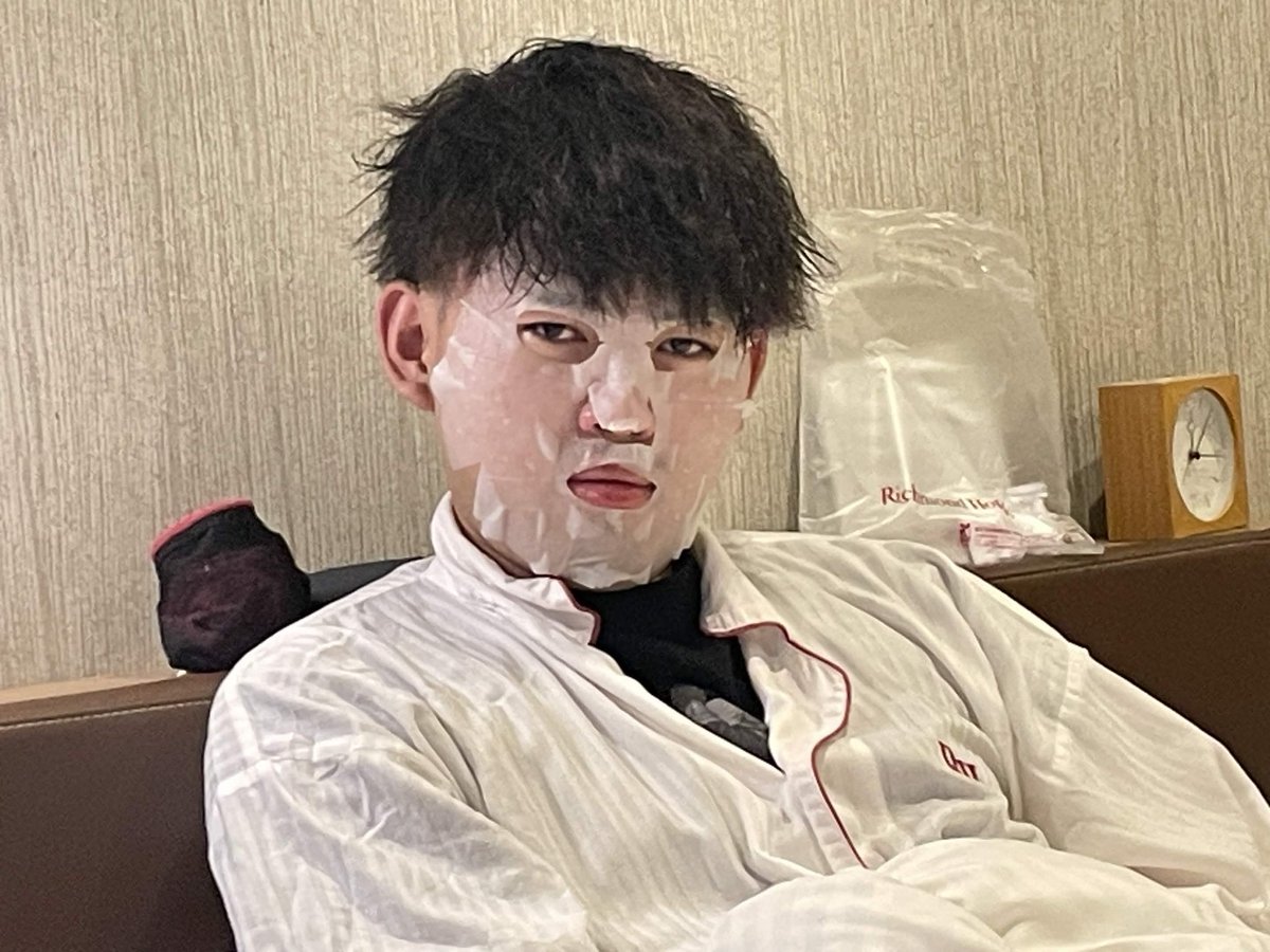 2BASSA_'s tweet photo. 目が合いましたね https://t.co/zuAgGLaFqP