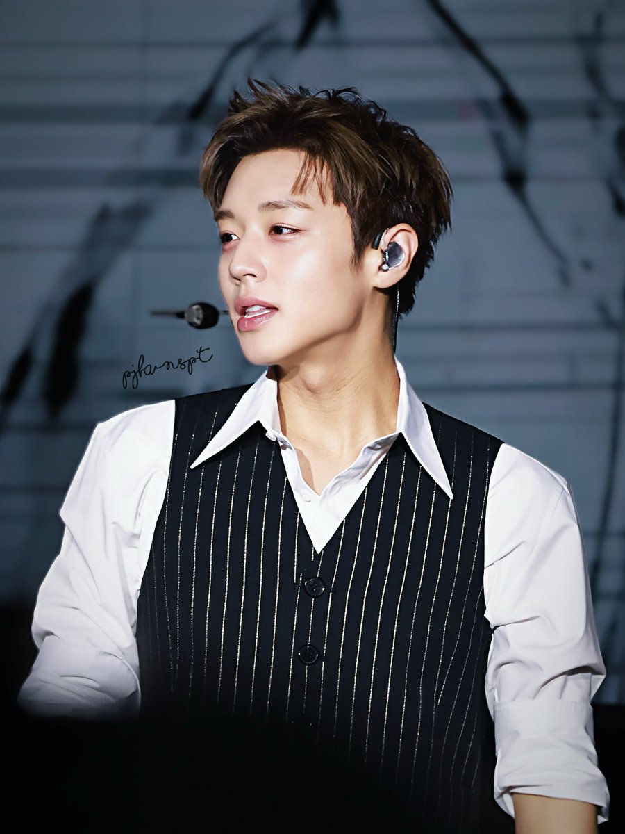 wink_990529's tweet photo. 박지훈 콧대 턱선 콜라보 맛집 https://t.co/eilkHgE8b0