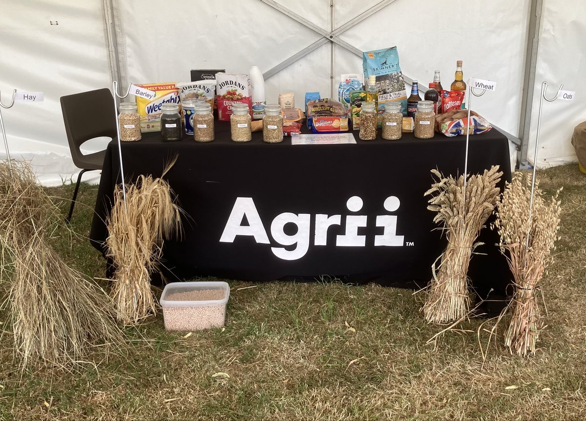 MartinHarwood11's tweet photo. Had a great day with the @AgriiUK Crops Table at the Bedfordshire schools day @ShuttleworthTru for the pilot event for 480 eleven year olds #BAEF. Good to work with farmers and competitors to get the message across @LoveBritishFood https://t.co/m0GDuAlz51