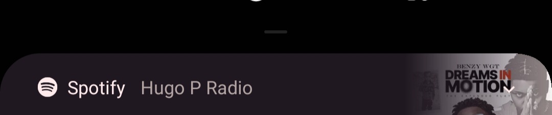 kazmon_a's tweet photo. @BlessingJa97608 @abazwhyllzz @davido See where I dey hugo radio https://t.co/xMu14qWcil