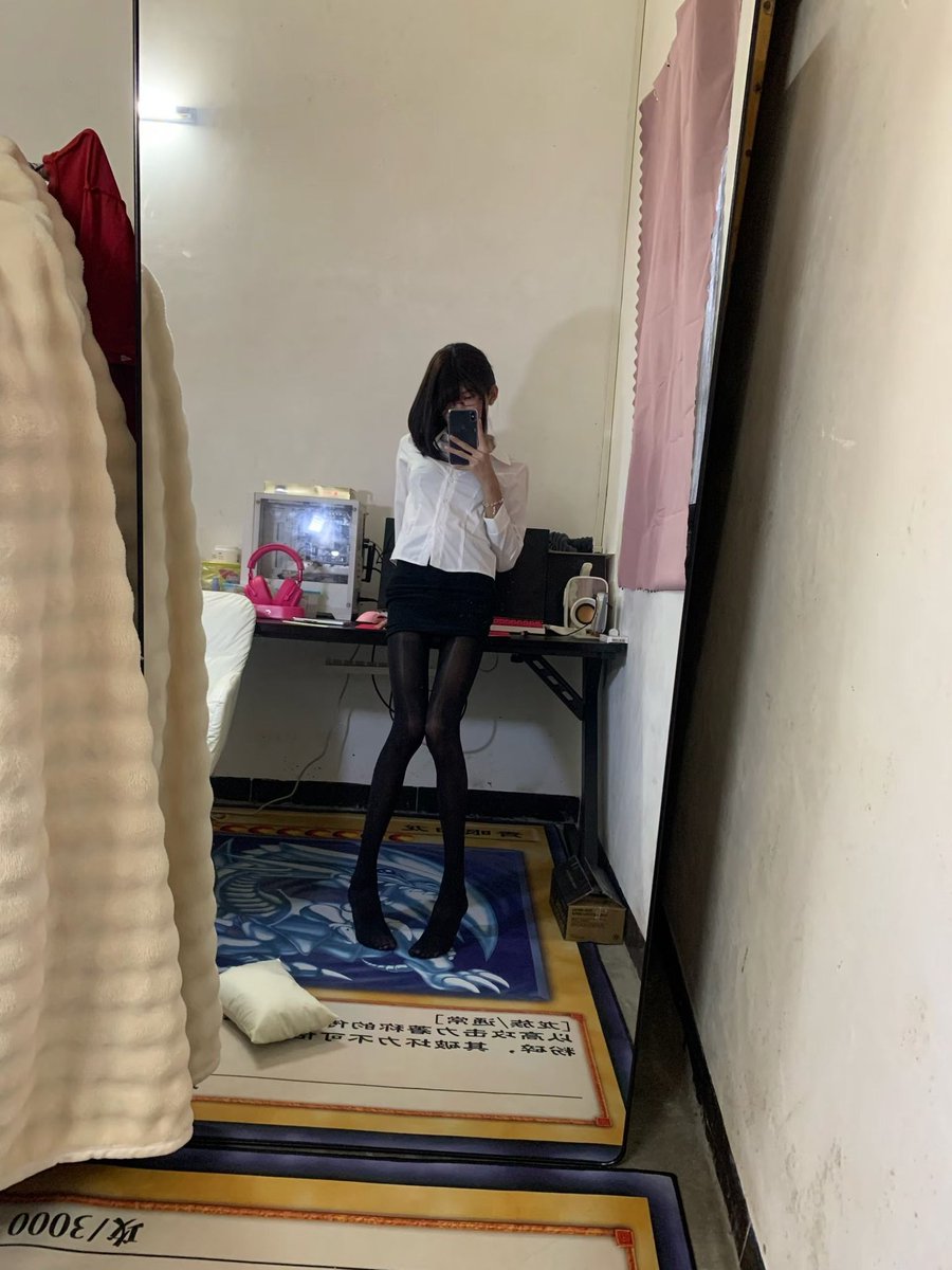 kaogang520's tweet photo. 🚪后更好看哦
#足交 #足控 #黑丝 #支配 https://t.co/dbmh3jZ5iJ