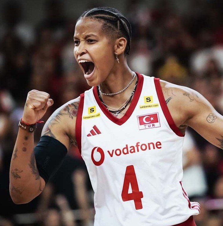 Temmzvolley's tweet photo. 🔥Alarmları kurun, yarın 3. haftanın ilk maçına çıkıyoruz

    🇹🇷TÜRKİYE   vs   POLONYA🇵🇱

📺S Sport / TRT Spor
⏰️Sabah 6:00

#VNL2026 #FileninSultanları https://t.co/dYR4fLSMrR