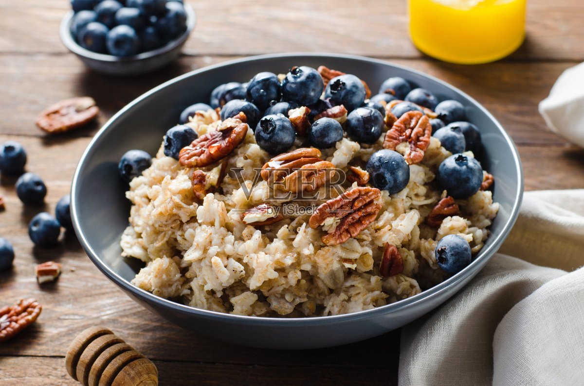 CamilaWeMEP12K's tweet photo. Just tried the new organic wild blueberries—bursting with natural sweetness, no added sugar, and the plump texture is chef’s kiss for my morning oatmeal! Perfect grab-and-go healthy bite https://t.co/DOMZJjJ8gR