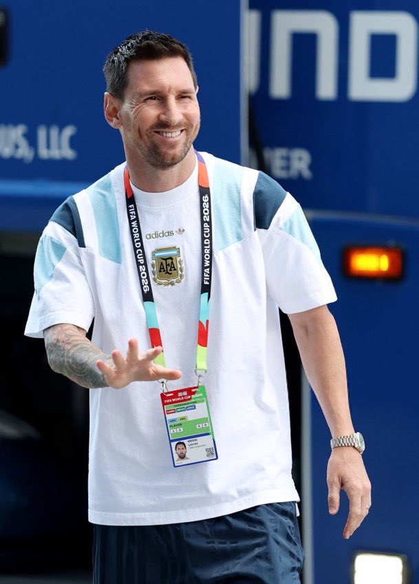 Mbahdeyforyou's tweet photo. The GOAT has arrived 🐐 https://t.co/1Hxnvi0Hxr