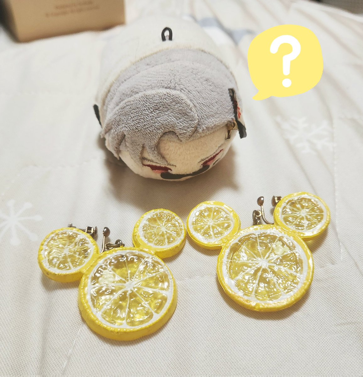umbrella__drop's tweet photo. 今日部屋掃除してたら昔買ったイヤリング出てきたんですが、その時は買ったはいいけどデカすぎ(笑)ってなってつけないままだったんですが今になって日の目を見るかもしれない
とりあえずピアスに改造するんだが https://t.co/xxHR9ffT9C