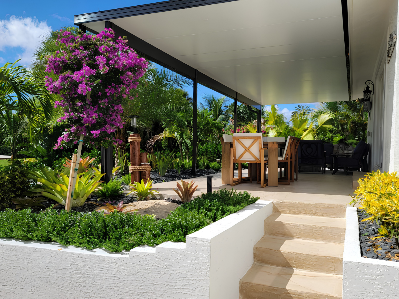 FLHomeShows's tweet photo. Florida living calls for outdoor spaces that work as hard as they look 🌴

Taylor Made Screens helps homeowners maximize their outdoor areas with custom retractable screens, pergolas, lanais, pool enclosures, and other solutions designed for everyday enjoyment. https://t.co/G72yCnE2Dz