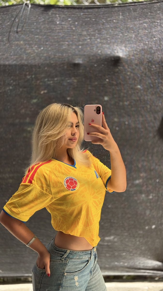 Isabella06c's tweet photo. Más preparados que un yogurt🇨🇴 https://t.co/USNekOPr1Z