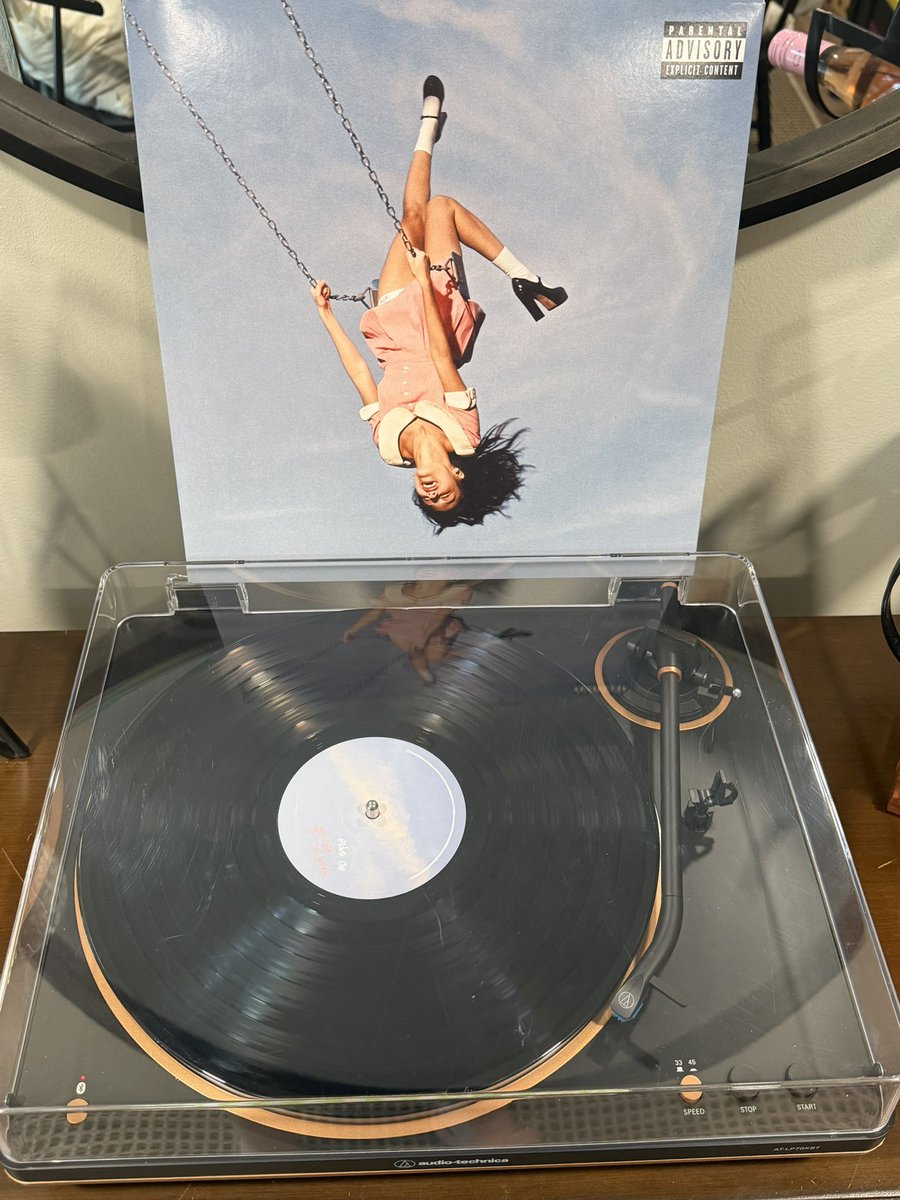 _AshleyGys's tweet photo. @QuartetString @youngexwives @halsey @billieeilish @charli_xcx you seem pretty sad for a girl so in love - Olivia Rodrigo 

- Standard 180g black
- Webstore exclusive 
- Signed insert https://t.co/Ec8GtGdJtG