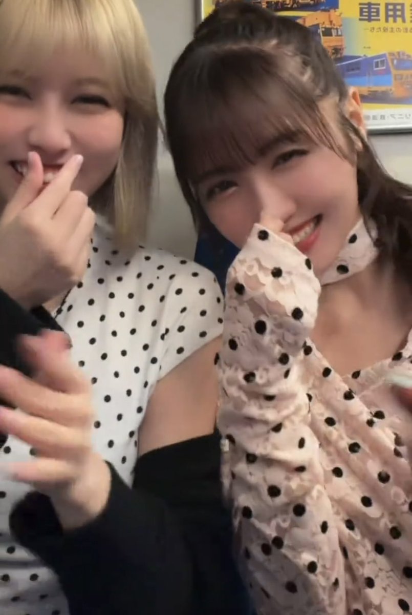 GFlags's tweet photo. 【AMEFURASSHIが解散して115日目】

ゆづもえかは眼福😭💛💜

解散しても、事務所離れても、メンバーが頻繁に会ってくれて、それを報告してくれて嬉しい😭💜💛❤️💙

気になるのは2人はどこに行っていたのか…

今後の投稿も楽しみや🥺︎

#AMEFURASSHI
#アメフラ
#市川優月
#鈴木萌花
#愛来 
#小島はな https://t.co/eGXNUlqr7k