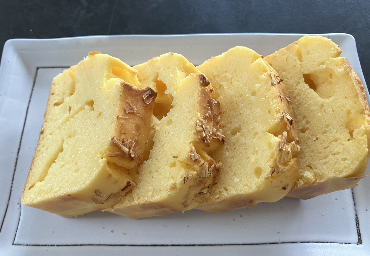 pomiccoo's tweet photo. 米粉のレモンパウンドケーキ作った'༥'  )ŧ‹”ŧ‹” https://t.co/UwDHu6BbPJ