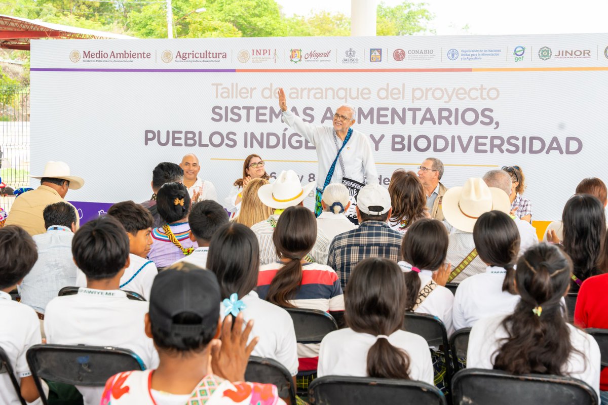 MiguelANavarroQ's tweet photo. Junto a mi esposa, la doctora Beatriz Estrada Martínez, inauguré el proyecto “Sistemas Alimentarios, Pueblos Indígenas y Biodiversidad”, una iniciativa que impulsará el desarrollo sostenible de comunidades de Del Nayar, preservando su riqueza biocultural. https://t.co/NvSPoQ7QgP
