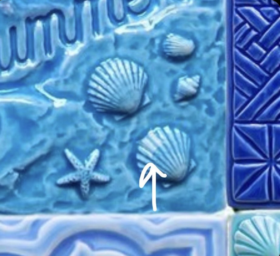 v3nusbabi's tweet photo. @hot_sooyoungie So I found the Gemini logo in one of the tiles 😭😭 https://t.co/5BqbvqO7RB