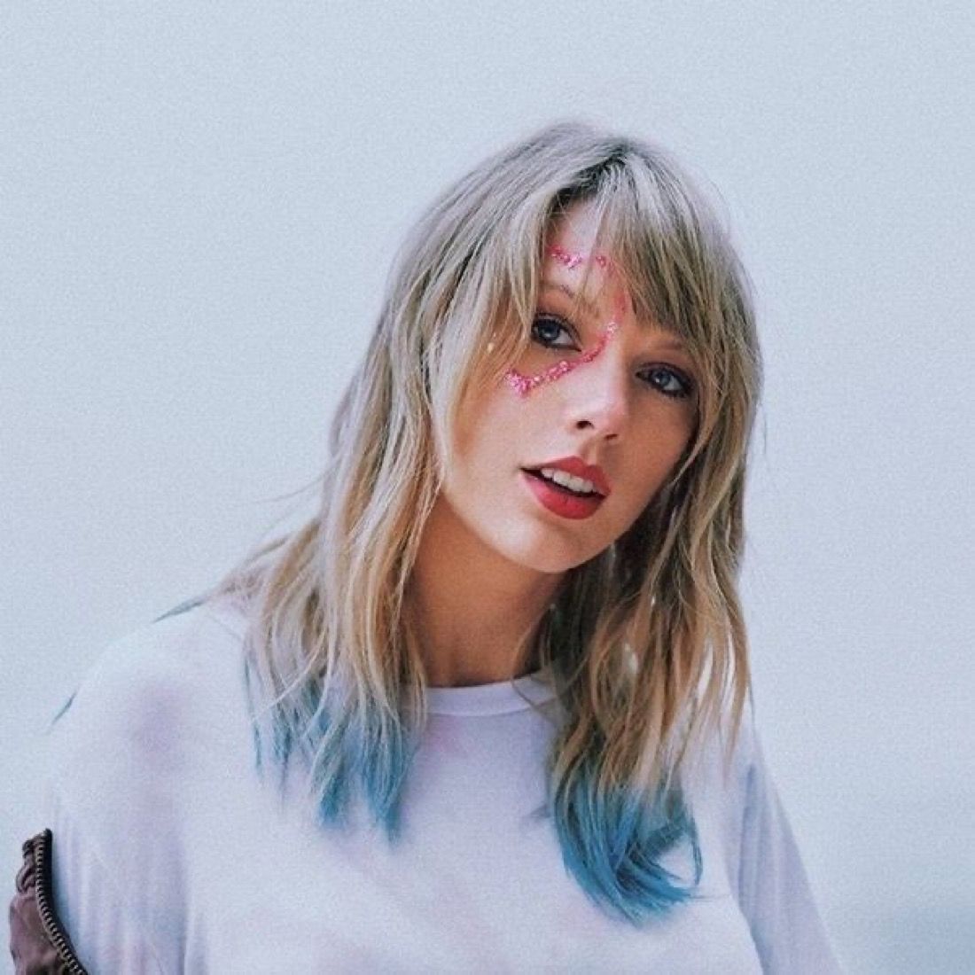 TheSwiftSociety's tweet photo. 📈| “Cruel Summer” by Taylor Swift gains 27 spots to #159 on Global Spotify with 1.225 MILLION streams! https://t.co/u29OgUZQRK