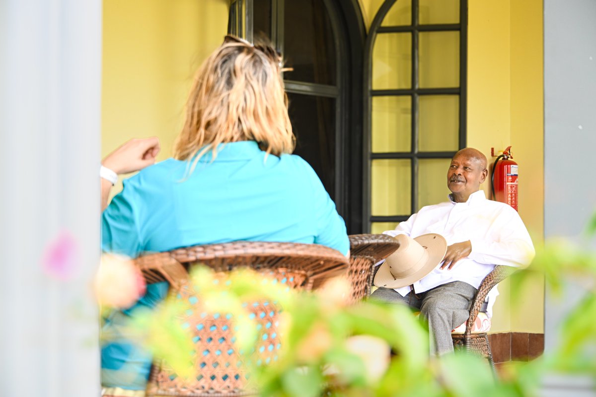 ampumuza_isaac's tweet photo. 🇺🇬🤝🇳🇱 Stronger partnerships, greater opportunities! President @KagutaMuseveni  thanked the outgoing Dutch Ambassador and called for more Dutch investment in Uganda. @GovUganda  @MFA_Uganda @UgandaMFA @NLinUganda #InvestInUganda #Trade #EconomicGrowth #Uganda https://t.co/inYBymMoT6