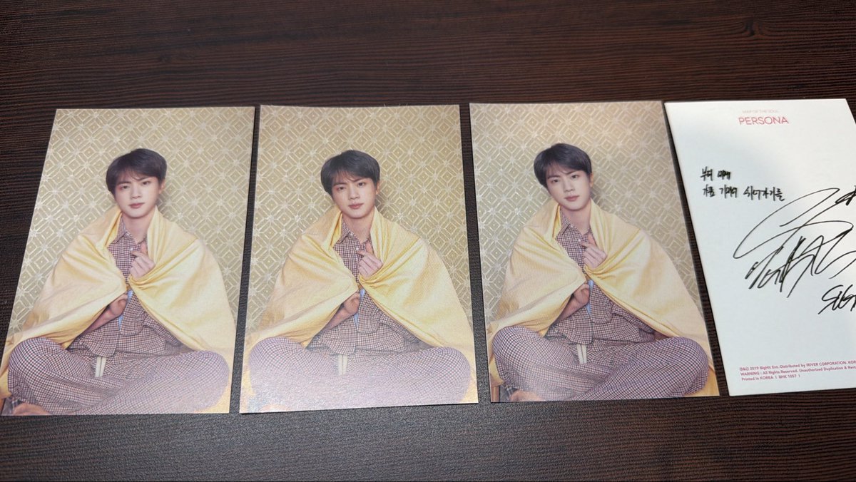Bangtan_Caramel's tweet photo. Any indian army wants to trade PERSONA album postcards ? I have 2 spare Jin ones #BTS #kpop_trading #kpoptrading #btstrading https://t.co/qB1hsIfh81