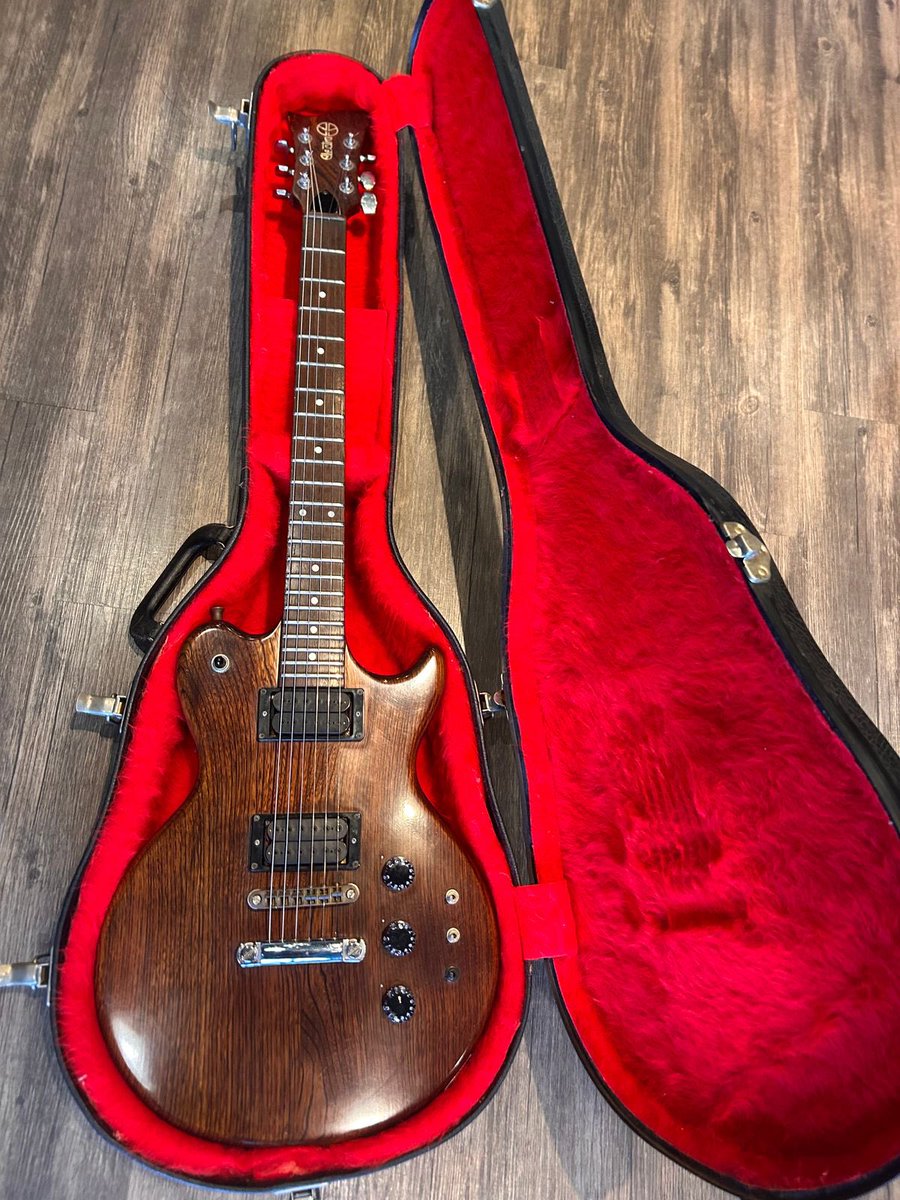 1980 Japan Electra X260 Invicta, Walnut, carved ash body, maple