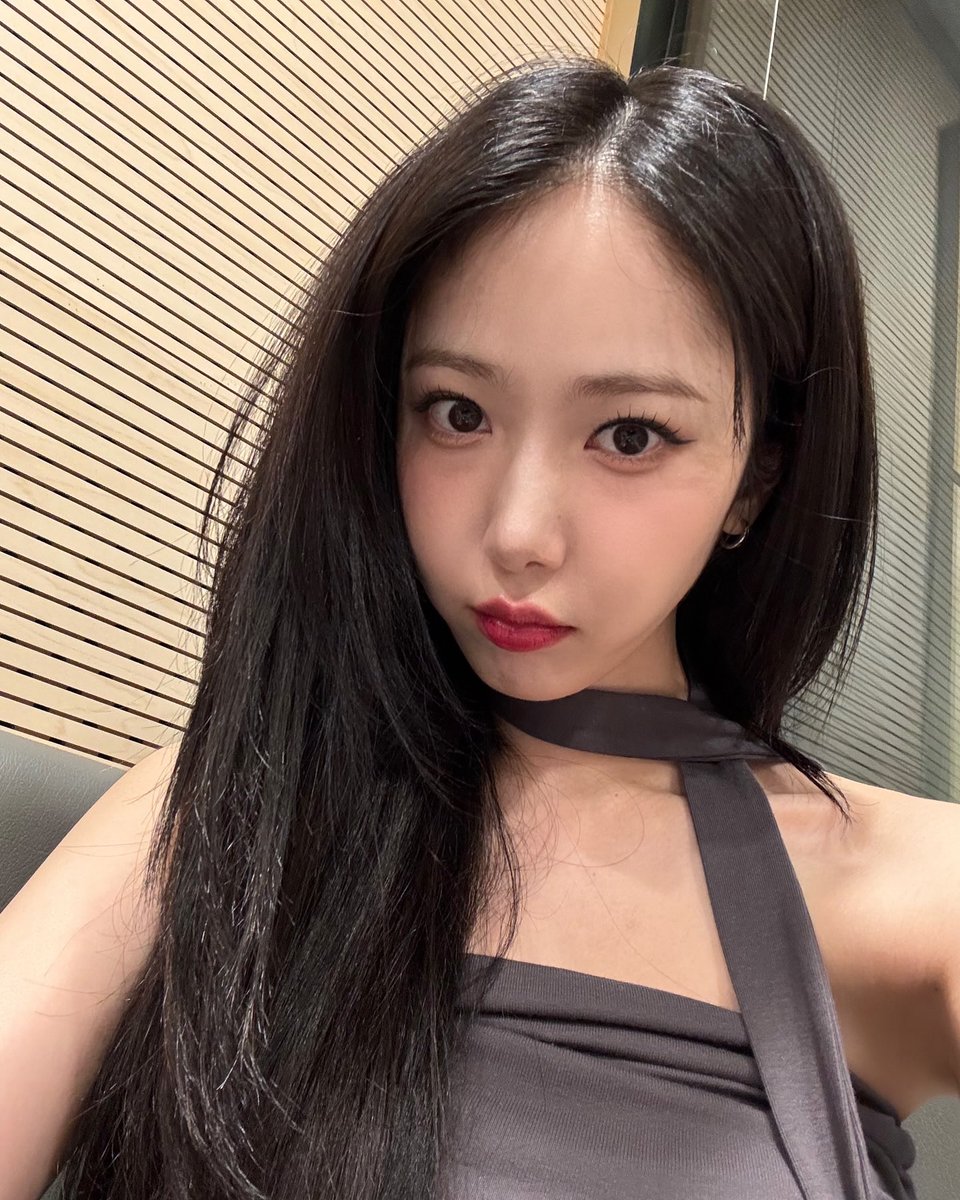 stvnxnez's tweet photo. 1 year ago today sinb https://t.co/CyaPXQiW2s
