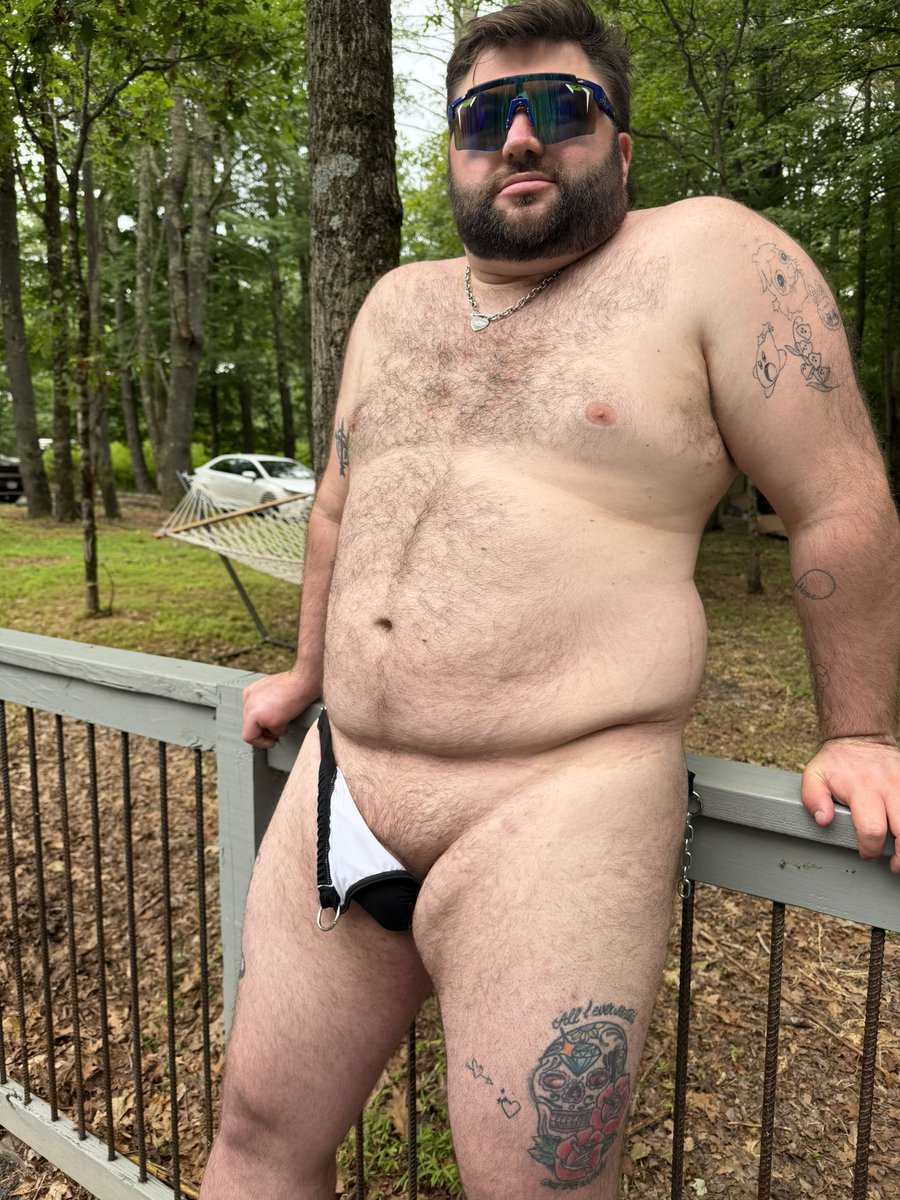 EROSAFTERDARK1's tweet photo. It’s not gonna suck itself 😈 https://t.co/FJ4XlsTZd2