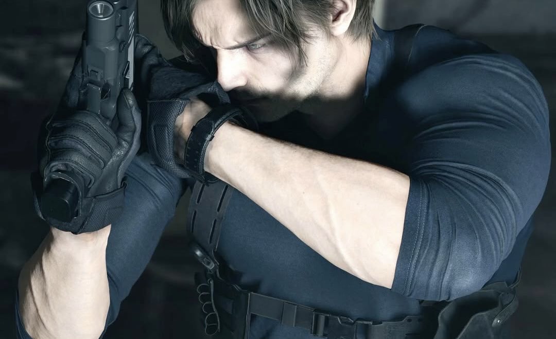redlipsgunmetal's tweet photo. unfortunately i am the annoying person who’ll be talking about leons arms https://t.co/lA2Q7JTAHn