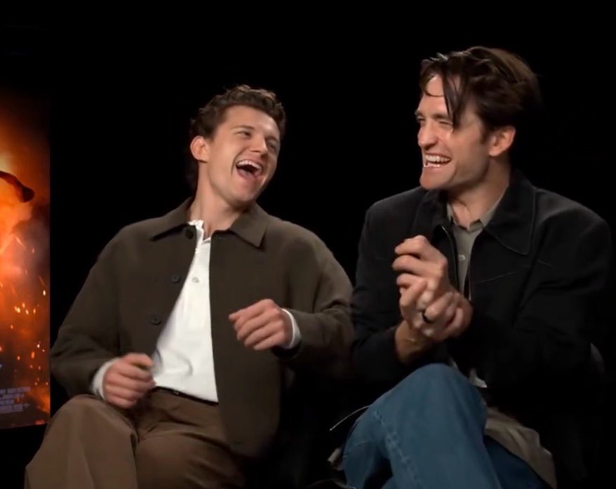 dayashlland's tweet photo. give me all the interviews of tom and rob now https://t.co/iKhPeFzO6Z