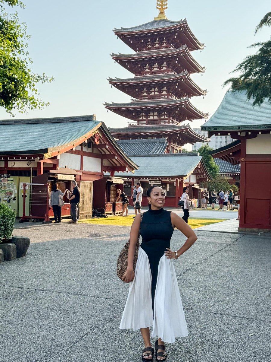 NYUSPS's tweet photo. "I think the new AAS in Hospitality is an exciting step forward because it creates an accessible pathway for students who are eager to enter the industry and gain practical, career-focused skills early on."-Desirey Virgin, @nyutischcenter alum. Learn more: https://t.co/jQkjIBeQF5 https://t.co/AlTlyRbgC3