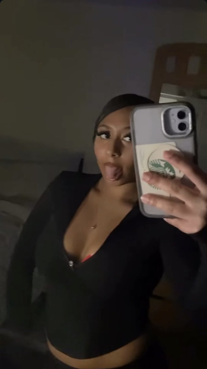 user525278's tweet photo. Pleaseeee dm me and trib my friend or atleast tell me what u would do to her in detail https://t.co/bpkkKfNu3U