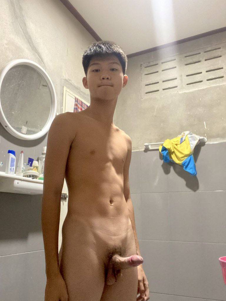 JoonKoomk's tweet photo. น้องนักบอลใหญ่มาก ดาว ตต แตก #อยากดูต่อรีไป #เดียวมาลงอีก #กกติดตามด้วย (เข้ากลุ่มทักhttps://t.co/uKDLf1RtbE https://t.co/dLZEZbtm94