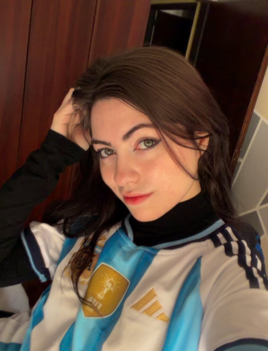 Lexax96's tweet photo. 🇦🇷🖤 https://t.co/ATQ2ndLrnt