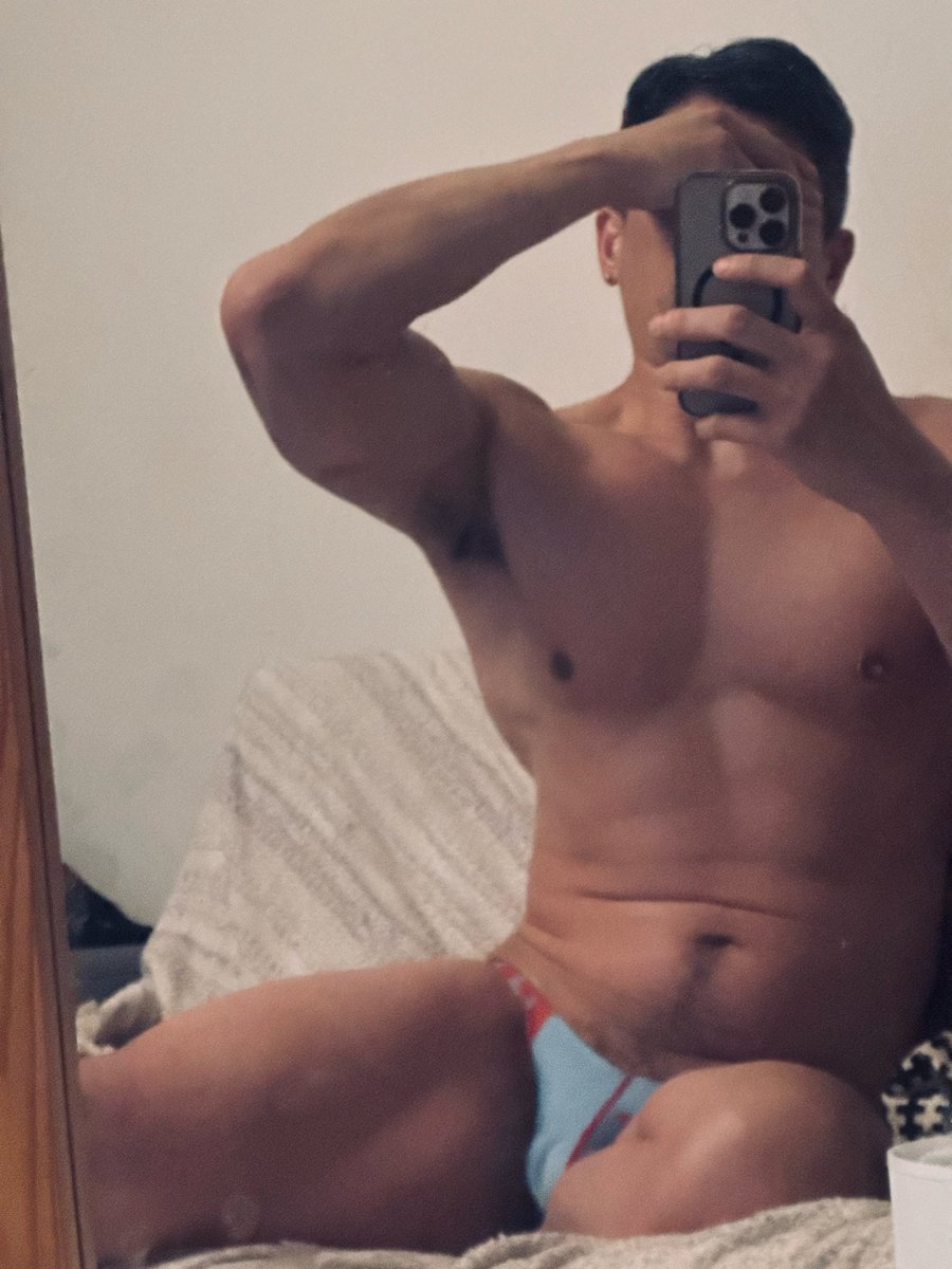leauno5's tweet photo. Happy hump day! https://t.co/esS4wVib0g