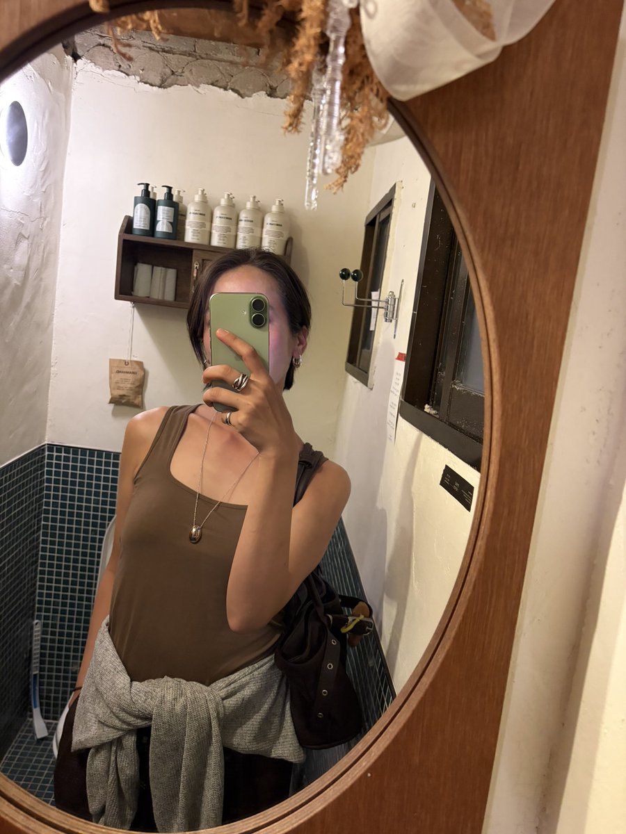 oddddddpeeerr's tweet photo. https://t.co/KWxHIzH7fE