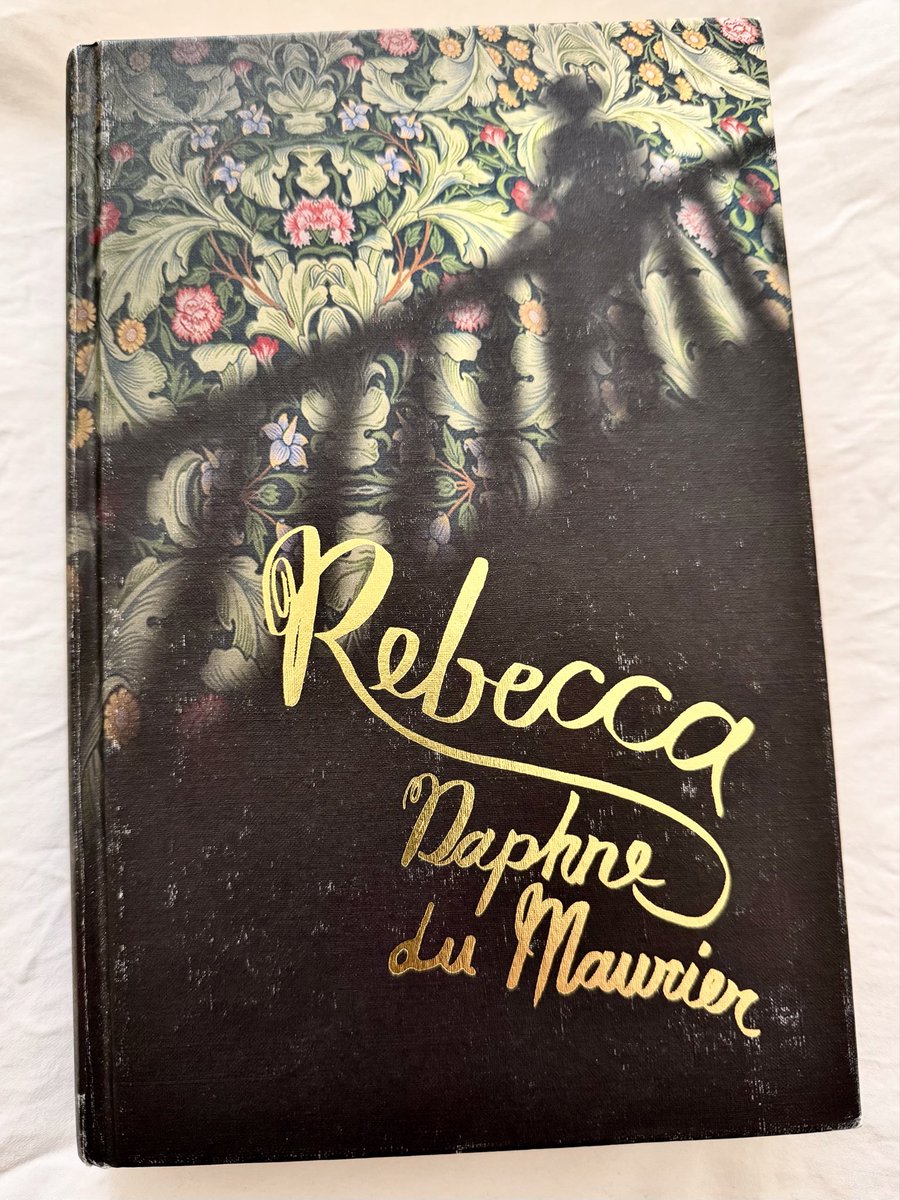 PhotoMemoryMe's tweet photo. Daphne Du Maurier exploring her world and her nemesis. The unseen haunting. To me, it represents du maurier’s fear of being judged and the constant struggle to live up to the ghost of her predecessor. #relationships https://t.co/DXSpUILyu4