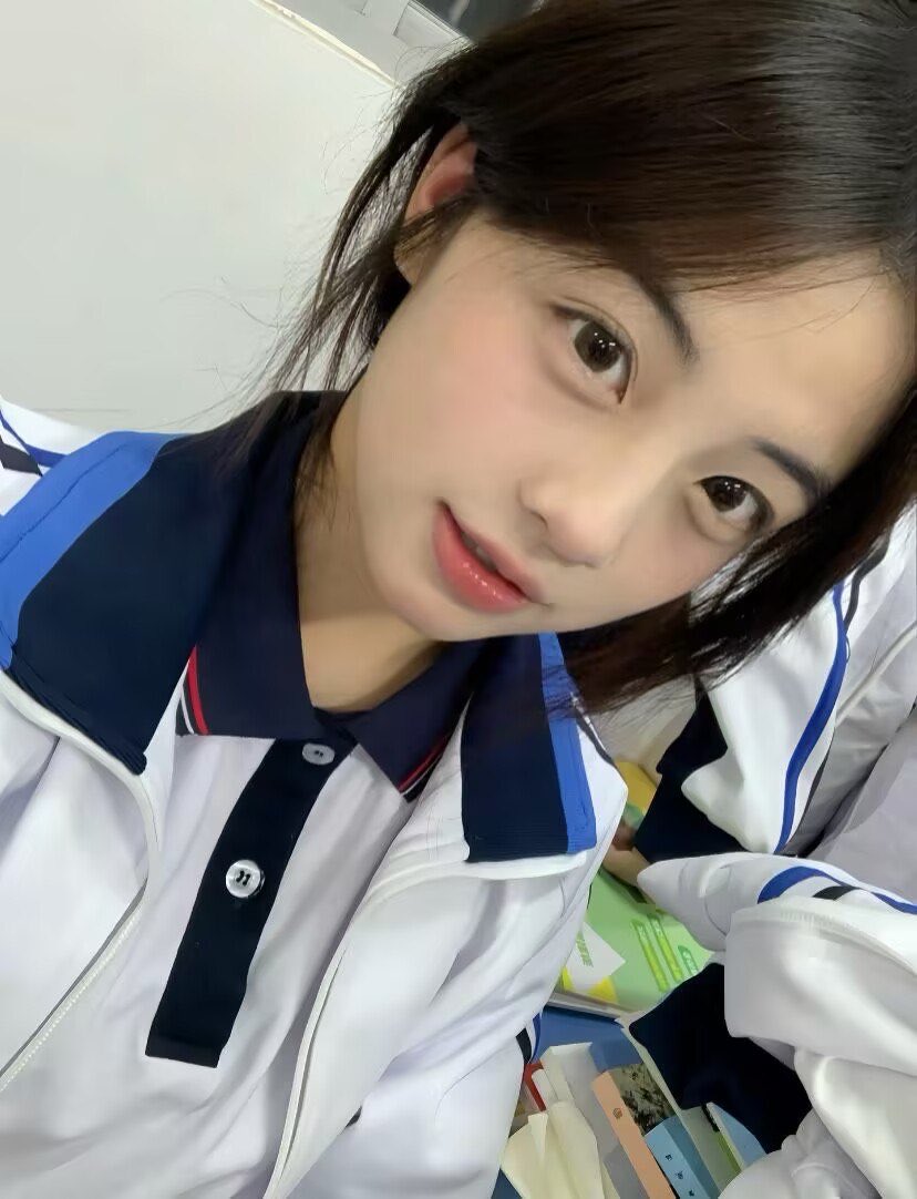 fwiyvl's tweet photo. 高中生在x上能找得到吗 #00后 #反差 https://t.co/313DHL2Rdy