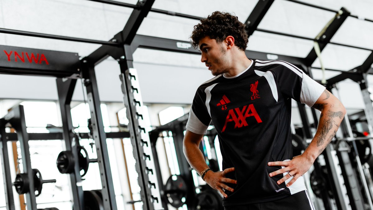 LFC's tweet photo. In the gym 💪 https://t.co/VP4xO7Mxxm