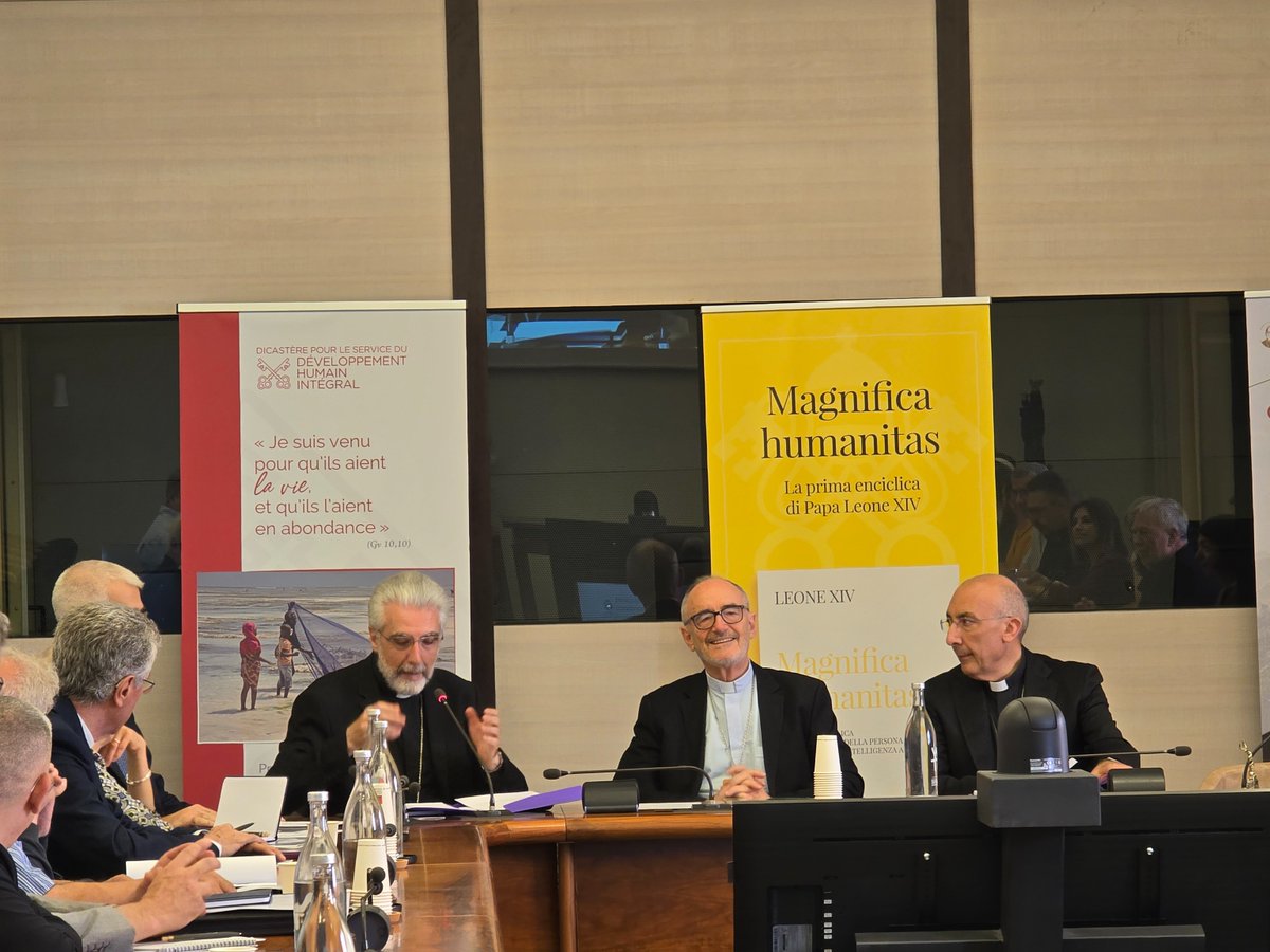 vaticanIHD_IT's tweet photo. 📣 Sì è svolto presso il @vaticanihd l'incontro delle organizzazioni caritative della Diocesi di Roma, organizzato dal Dicastero per la Carità. Oltre al Prefetto, Mons. Luis Marín de San Martín O.S.A., presente anche il Card. Reina, Vicario Generale per la diocesi di Roma. https://t.co/b70L2RB4cK