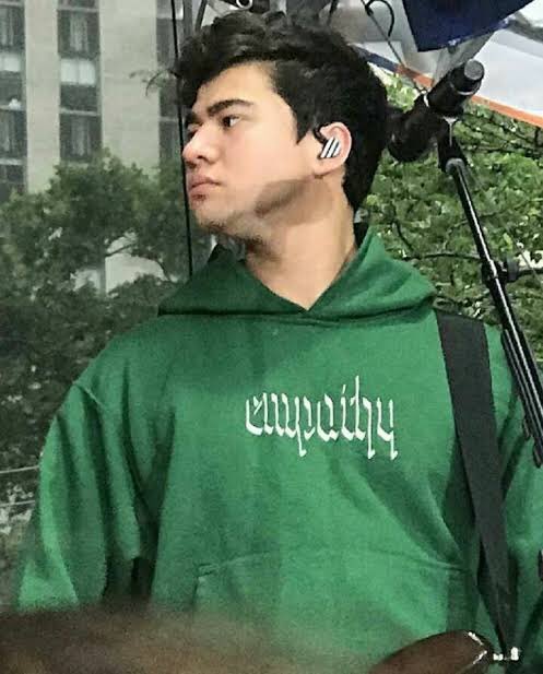 drownlftv's tweet photo. calum hood empathy hoodie ur everything to me https://t.co/ueUFje3slb