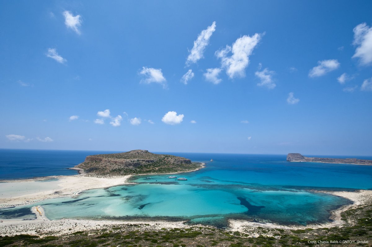 GreeceinUK's tweet photo. 🐬🇬🇷Discover some of the best beaches in Greece!
In this travel piece for @thetimes, Julie Alpine takes readers on a journey to some of Greece's most beautiful beaches.
https://t.co/My99kKasGI
📸Crete, Chania, Balos,©️GNTO/ Y.Skoulas https://t.co/hLvIP3LlHi