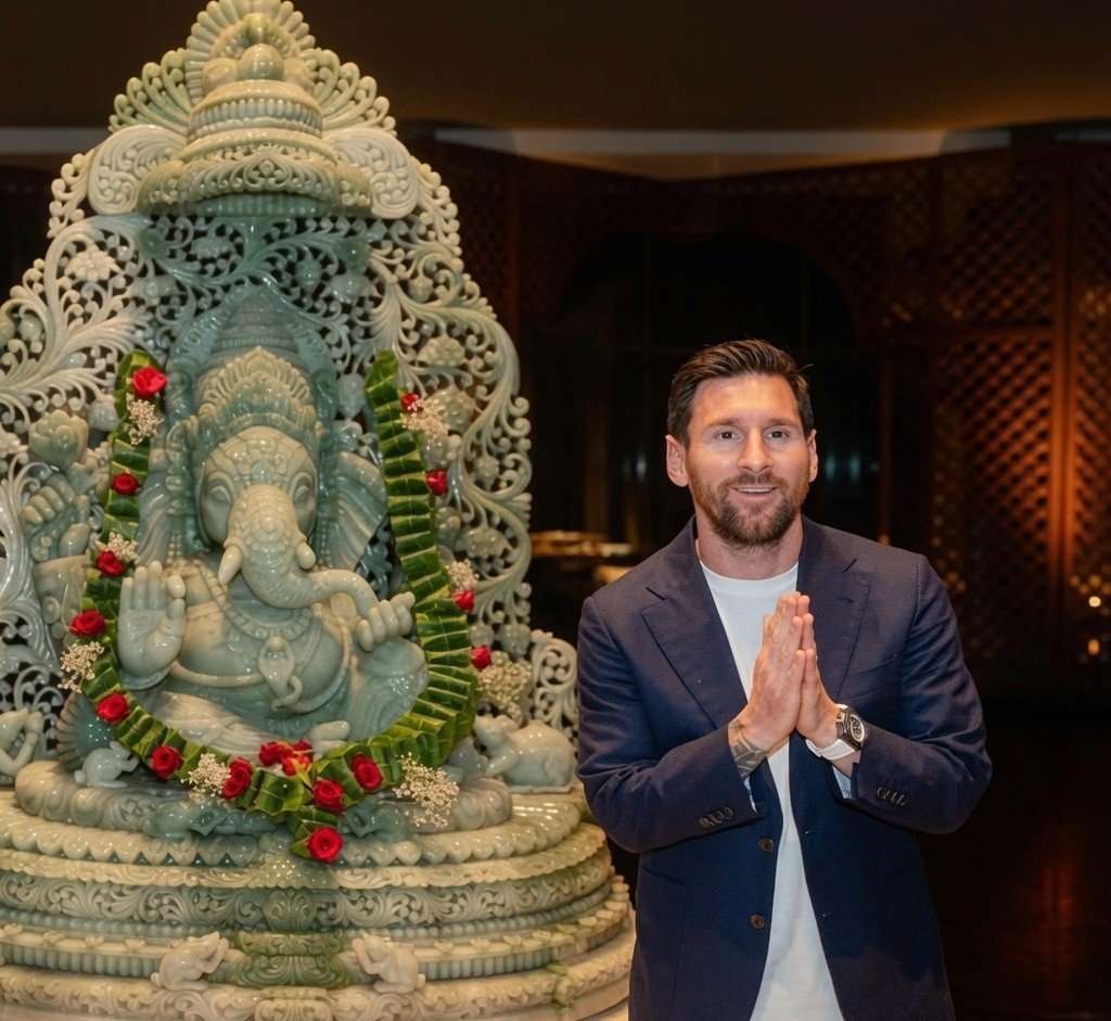 worshipVK's tweet photo. This is where it was decided that Messi would win everything, while Ronaldo would go home empty handed 🙏 https://t.co/weBetxTsss