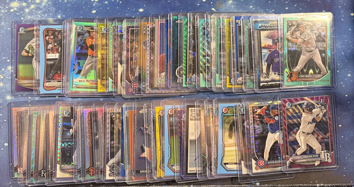 CardsWithChris's tweet photo. Running a 2-day pop up #StackEmUpSale tonight &amp; tomorrow! Got a bunch of cheaper color, parallels, &amp; GU relics lined up for this evening! 

Firing up around 6ish PM EST! Preview &amp; info below 👇🏻‼️ https://t.co/KtmKHBVhBv
