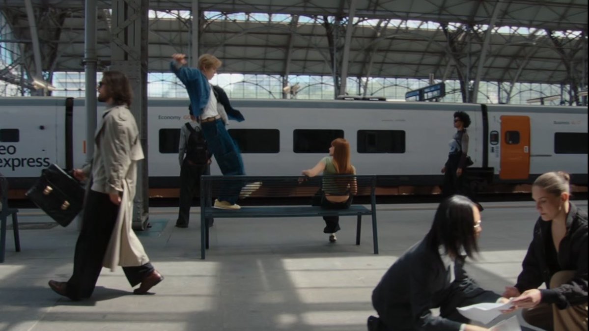 loopszzn's tweet photo. i already know this is about to be one of the most fun mvs ever https://t.co/7wE5HDhsrM