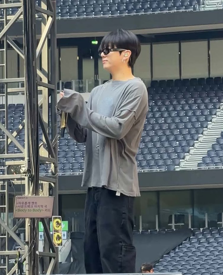 CK_9197's tweet photo. Jungkook😎😍
London Day 2 https://t.co/OKpIDg8LZC