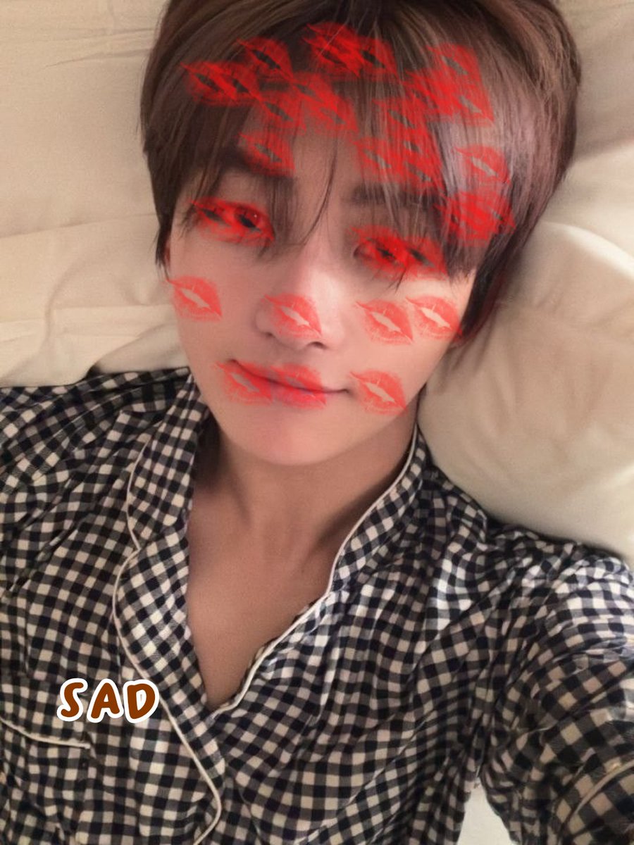 americcaano's tweet photo. where i would kiss my bf when he's.... but make it dohaep. (ddoi's ver.) https://t.co/PHl0WlB04h