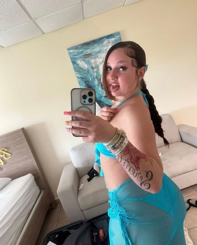Jenny tweet media