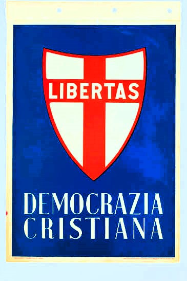 CFHdesmond's tweet photo. Quando in Irpinia c'era la politica https://t.co/hgD3WmhA6Z