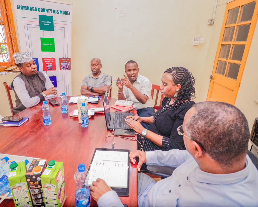 HakiYetuOrg's tweet photo. Haki Yetu Organization was honoured to host the National Chair of the Alternative Justice System, Justice Joel Ngugi, alongside the Mombasa AJS Working Group, for discussions on the progress, implementation, and strengthening of AJS in Mombasa. https://t.co/qsfgWeMHgX